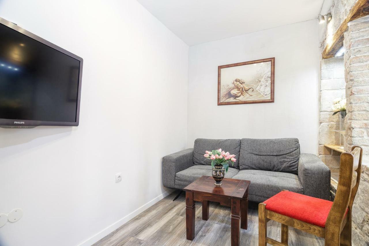 Stone Apartman Varos Split Exterior photo