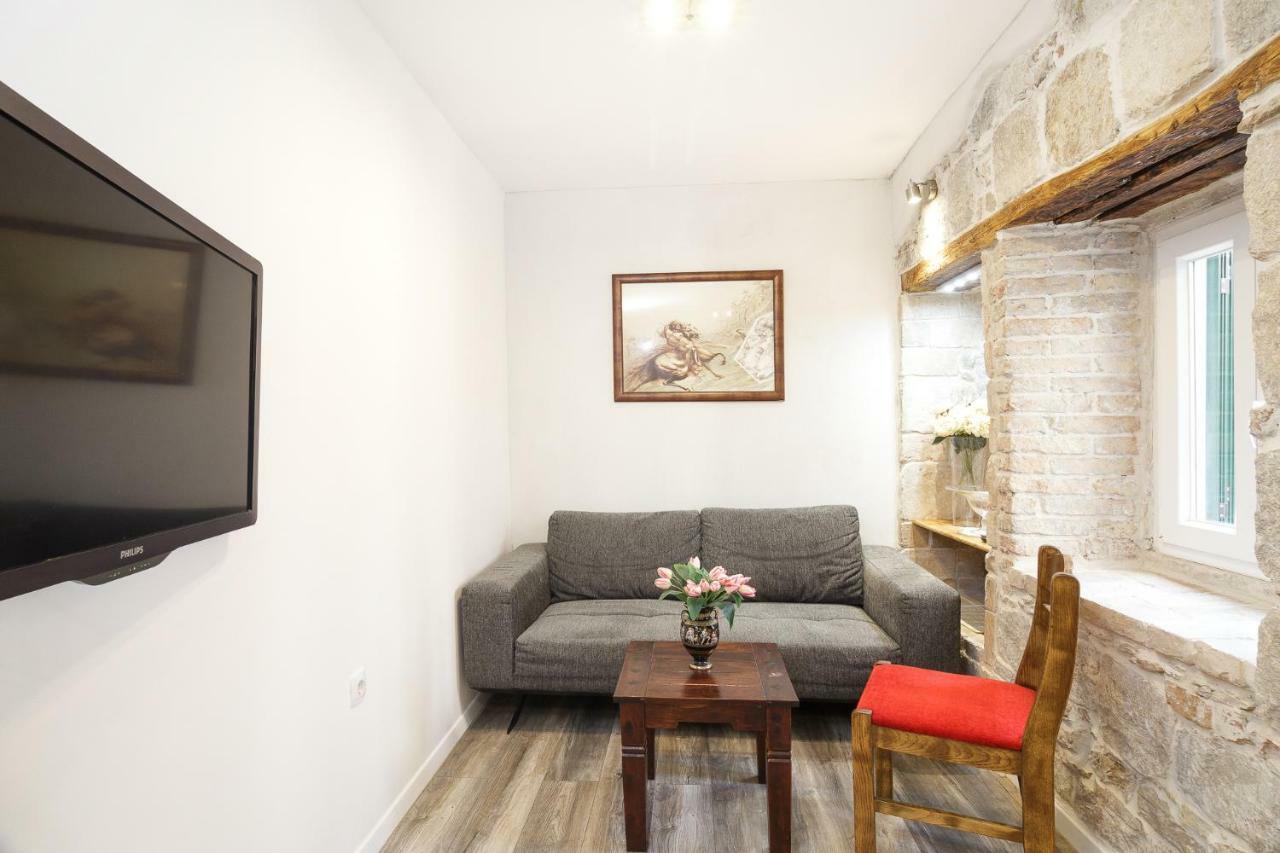 Stone Apartman Varos Split Exterior photo