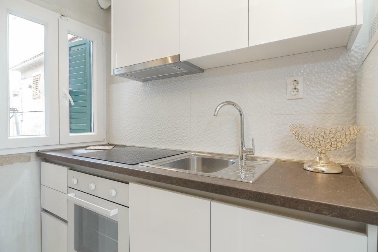 Stone Apartman Varos Split Exterior photo